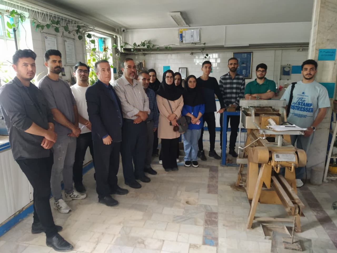 در راستای همکاری آموزشی با دانشگاهها و موسسات آموزشی در آزمایشگاه فنی و مکانیک خاک استان مرکزی برگزار شد